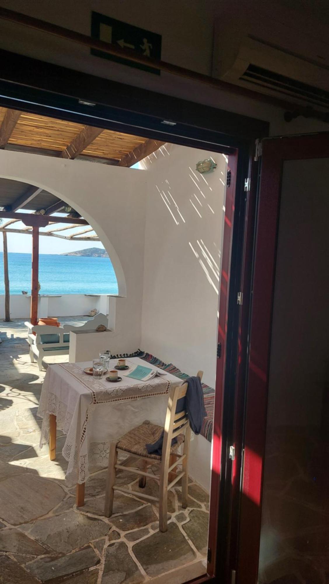 Styfilia Beachfront Apartments Platis Gialos  Esterno foto