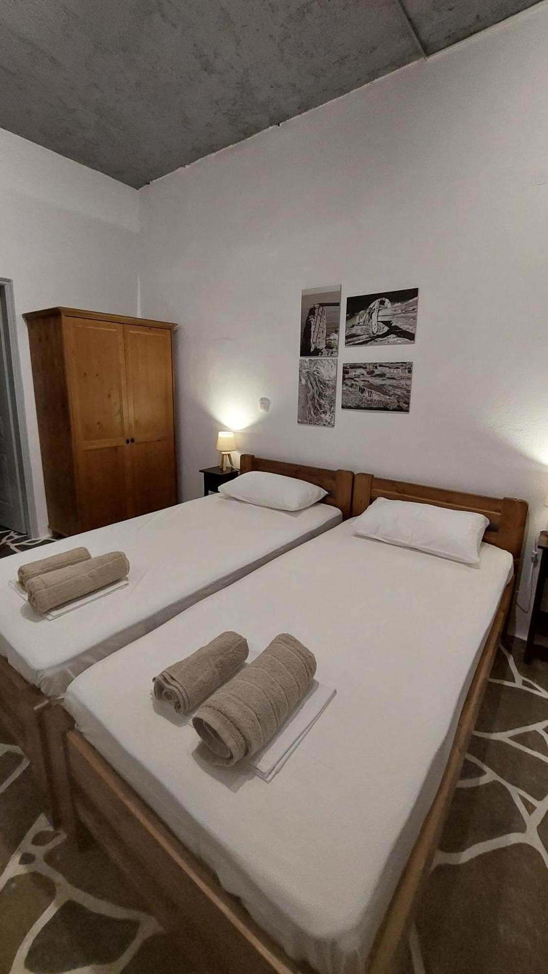 Styfilia Beachfront Apartments Platis Gialos  Esterno foto