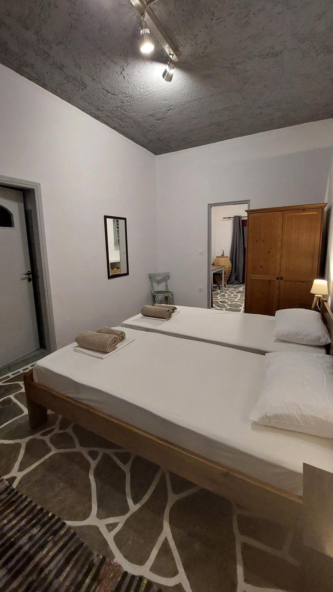 Styfilia Beachfront Apartments Platis Gialos  Esterno foto