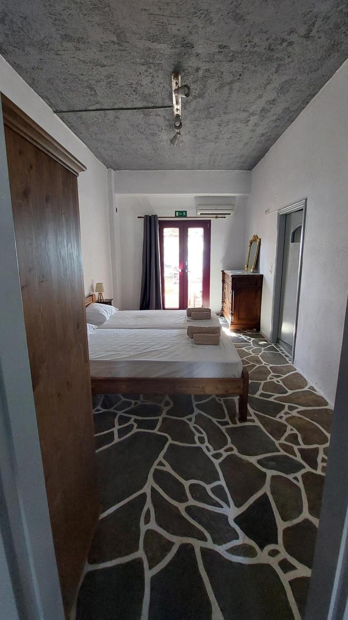 Styfilia Beachfront Apartments Platis Gialos  Esterno foto