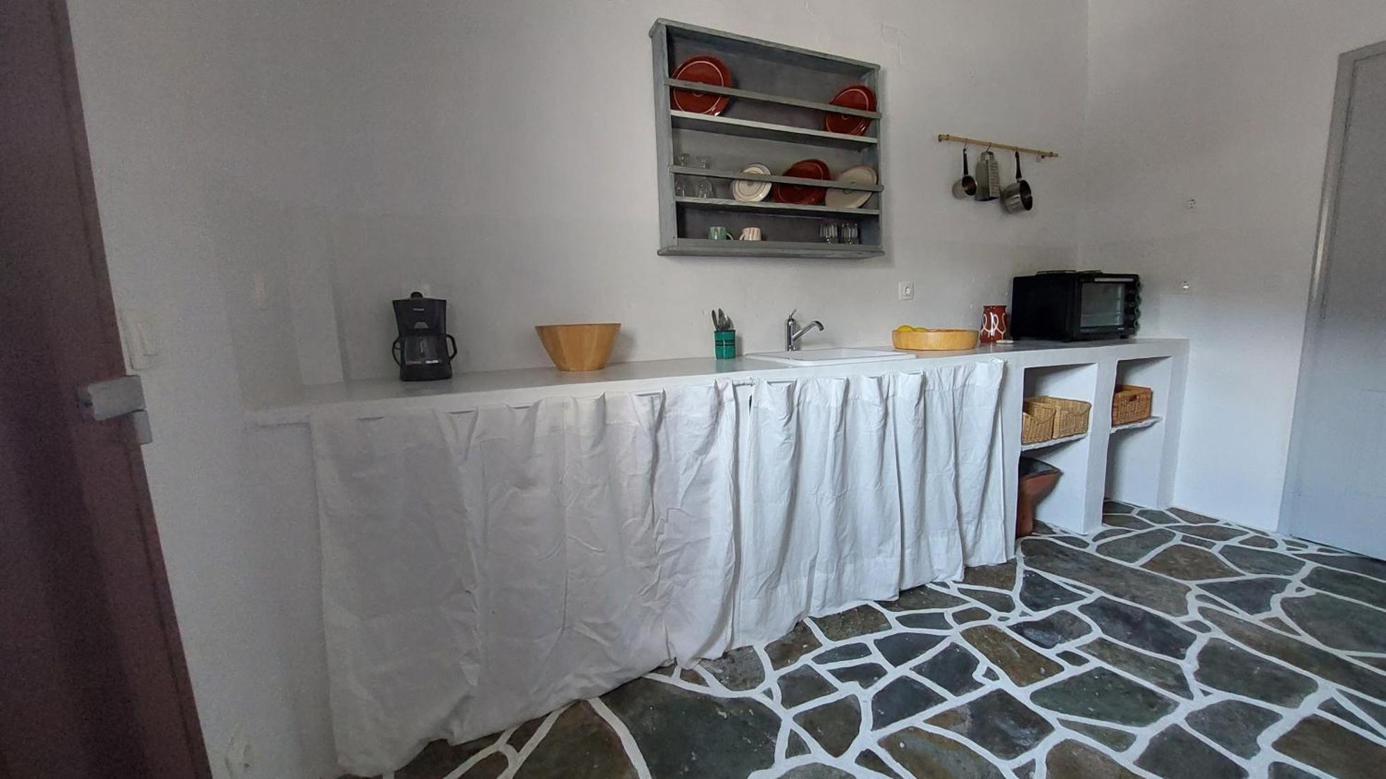 Styfilia Beachfront Apartments Platis Gialos  Esterno foto